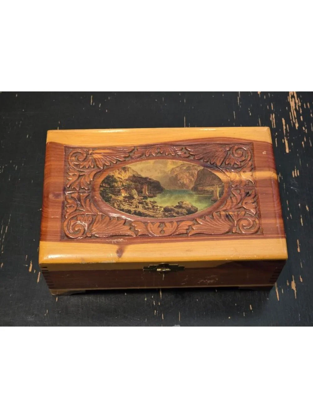 Vintage Cedar Keepsake Jewelry Box Hand Carved Scenic Lid Dovetail Wood 9.25